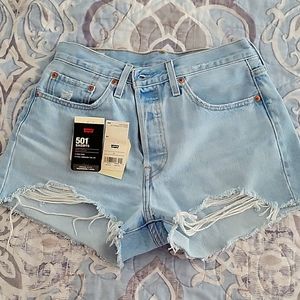 Levi's 501 denim shorts size  28